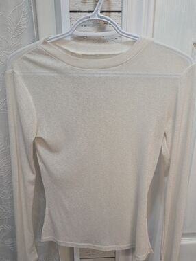 Cream Long-Sleeve Women's Crewneck Top